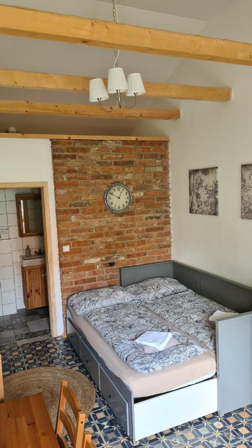 La Bobul Apartments Drnholec エクステリア 写真